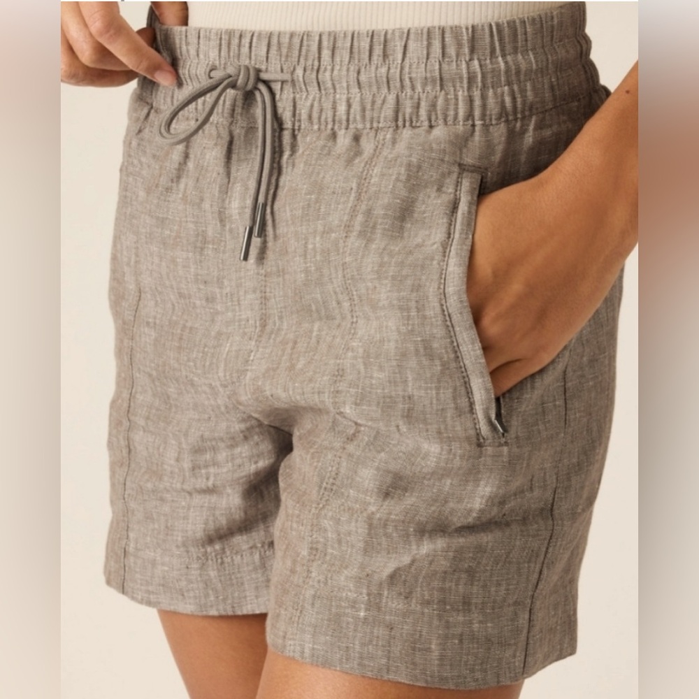 Athleta beige linen shorts